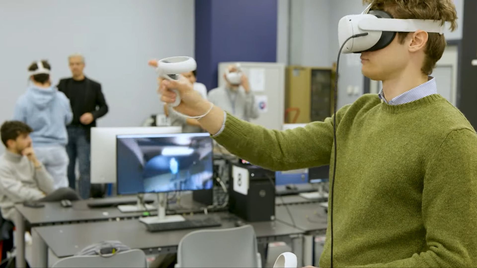 Student experiencing virtual reality