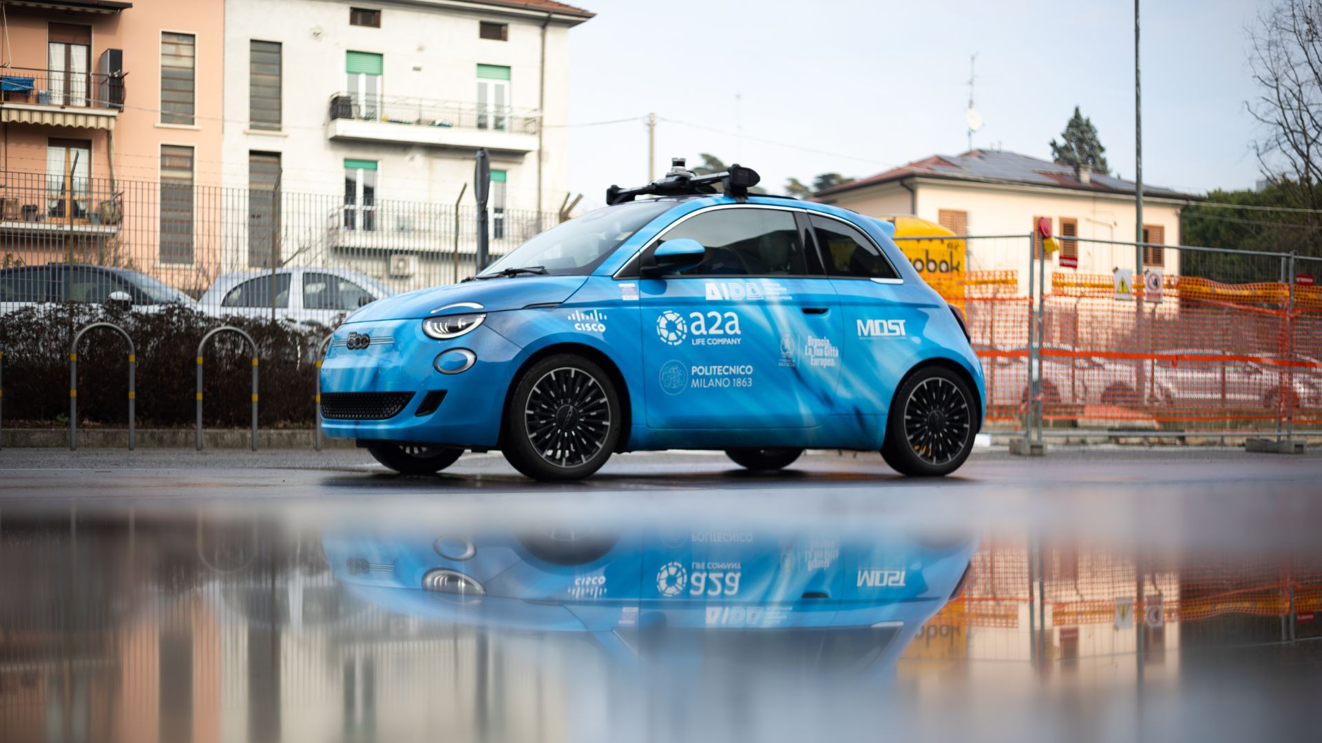 The electric Fiat 500 that travelled in Brescia its first kilometre in fully autonomous driving mode testing an innovative car sharing model.